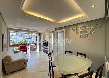 Apartamento para alugar com 87m², 3 dormitórios, 2 vagas no bairro Floresta em Porto Alegre