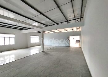 Prédio para alugar com 815m², 10 vagas no bairro Petrópolis em Porto Alegre