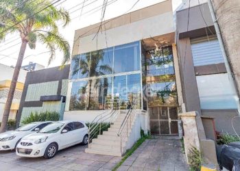 Loja para alugar com 320m², 4 vagas no bairro Rio Branco em Porto Alegre