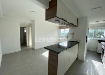 Apartamento para alugar com 55m², 3 dormitórios, 1 vaga no bairro Jardim Carvalho em Porto Alegre