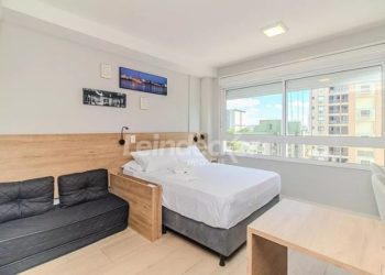 Loft para alugar com 28m², 1 dormitório, 1 vaga no bairro Partenon em Porto Alegre