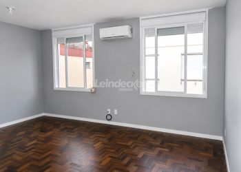 JK para alugar com 29m², 1 dormitório no bairro Jardim Leopoldina em Porto Alegre