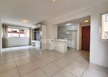 Apartamento para alugar com 80m², 2 dormitórios, 2 vagas no bairro Petrópolis em Porto Alegre