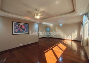 Apartamento para alugar com 138m², 3 dormitórios, 1 vaga no bairro Petrópolis em Porto Alegre