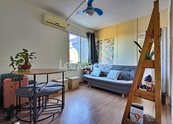 Apartamento para alugar com 35m², 1 dormitório no bairro Cidade Baixa em Porto Alegre