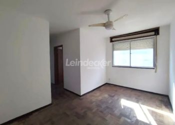 Apartamento para alugar com 60m², 3 dormitórios no bairro Camaqua em Porto Alegre