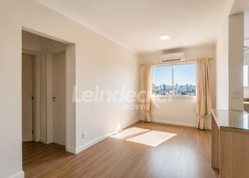 Apartamento para alugar com 50m², 2 dormitórios, 1 vaga no bairro Humaitá em Porto Alegre