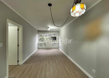 Apartamento para alugar com 95m², 3 dormitórios, 1 vaga no bairro Auxiliadora em Porto Alegre