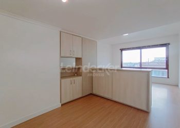 Apartamento para alugar com 104m², 3 dormitórios, 1 vaga no bairro Independência em Porto Alegre