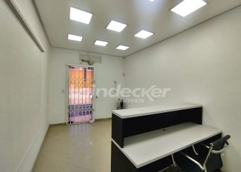 Prédio para alugar com 400m², 2 vagas no bairro São João em Porto Alegre