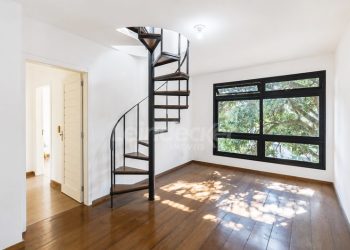 Cobertura para alugar com 140m², 2 dormitórios, 2 vagas no bairro Mont Serrat em Porto Alegre