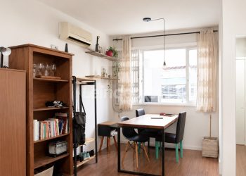 Apartamento para alugar com 54m², 1 dormitório no bairro Cidade Baixa em Porto Alegre