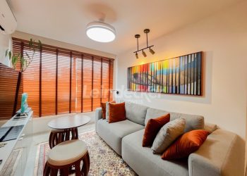 Apartamento para alugar com 70m², 2 dormitórios, 2 vagas no bairro Jardim Botânico em Porto Alegre