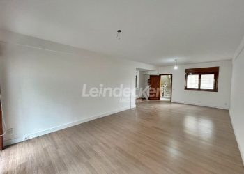 Apartamento para alugar com 75m², 2 dormitórios, 1 vaga no bairro Medianeira em Porto Alegre