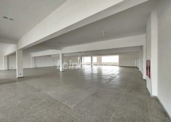 Andar para alugar com 608m², 5 vagas no bairro Centro em Gravataí