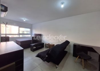 Apartamento para alugar com 31m², 1 dormitório, 1 vaga no bairro Cidade Baixa em Porto Alegre