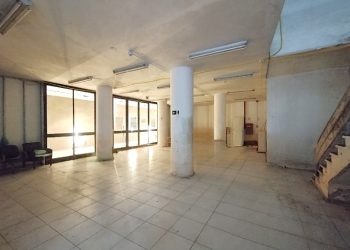 Loja para alugar com 295m² no bairro Centro em Porto Alegre