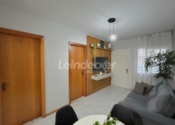 Casa para alugar com 50m², 2 dormitórios, 1 vaga no bairro Restinga em Porto Alegre