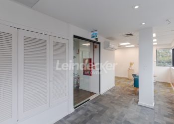 Sala para alugar com 200m², 4 vagas no bairro Petrópolis em Porto Alegre