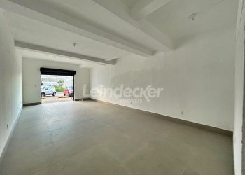 Loja para alugar com 60m², 2 vagas no bairro Rubem Berta em Porto Alegre