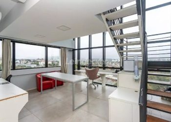 Sala para alugar com 73m², 1 vaga no bairro Cristal em Porto Alegre