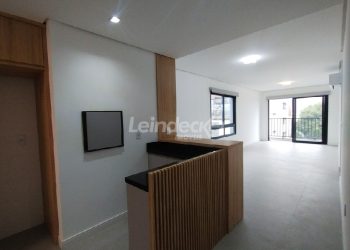Apartamento para alugar com 86m², 2 dormitórios no bairro Petrópolis em Porto Alegre
