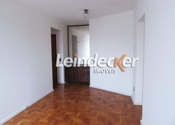 Apartamento à venda com 68m², 2 dormitórios, 1 vaga no bairro Cidade Baixa em Porto Alegre