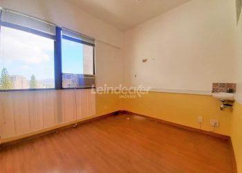 Salas/Conjuntos à venda com 30m² no bairro Petrópolis em Porto Alegre