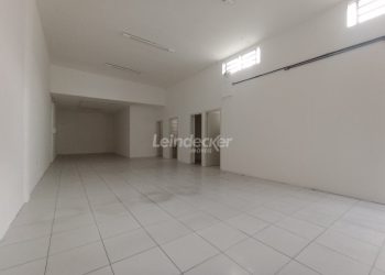 Loja à venda com 101m² no bairro Floresta em Porto Alegre