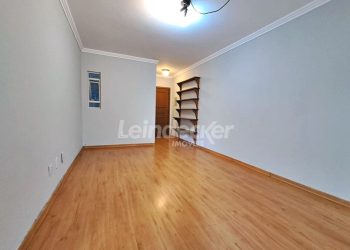 Apartamento à venda com 58m², 1 dormitório, 1 vaga no bairro Moinhos de Vento em Porto Alegre