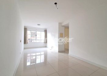 Apartamento à venda com 62m², 2 dormitórios, 1 suíte, 1 vaga no bairro Petrópolis em Porto Alegre