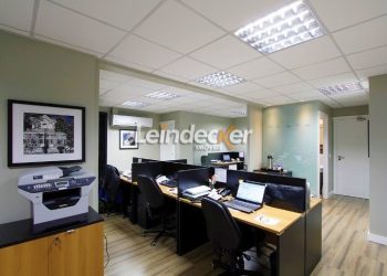 Salas/Conjuntos à venda com 195m² no bairro Centro Histórico em Porto Alegre