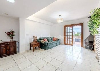 Apartamento à venda com 80m², 2 dormitórios, 2 vagas no bairro Boa Vista em Porto Alegre