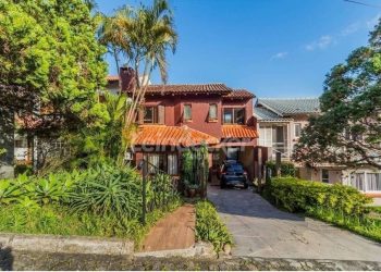 Casa em Condomínio à venda com 129m², 3 dormitórios, 1 suíte, 2 vagas no bairro Nonoai em Porto Alegre