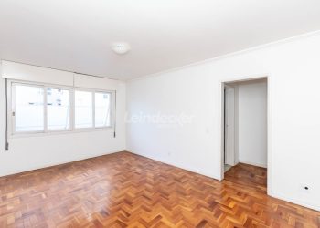 Apartamento à venda com 93m², 3 dormitórios, 1 vaga no bairro Santana em Porto Alegre