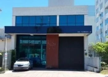 Prédio Comercial à venda com 745m², 2 vagas no bairro Cavalhada em Porto Alegre