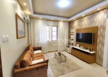 Apartamento à venda com 78m², 2 dormitórios no bairro Santa Cecília em Porto Alegre
