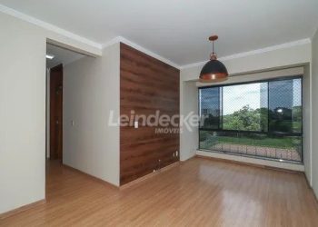 Apartamento à venda com 57m², 2 dormitórios, 1 vaga no bairro Alto Petrópolis em Porto Alegre