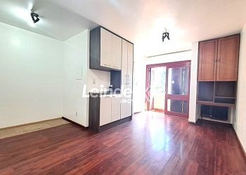 Apartamento à venda com 35m², 1 dormitório, 1 vaga no bairro Rio Branco em Porto Alegre