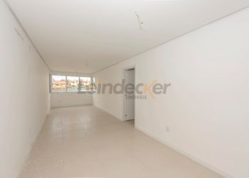Apartamento à venda com 90m², 3 dormitórios, 1 suíte, 2 vagas no bairro Jardim Planalto em Porto Alegre
