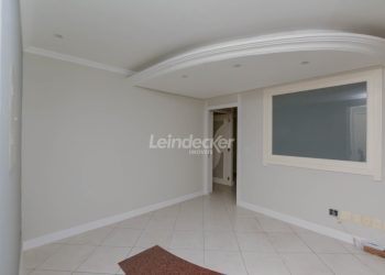 Salas/Conjuntos à venda com 138m², 4 vagas no bairro Petrópolis em Porto Alegre