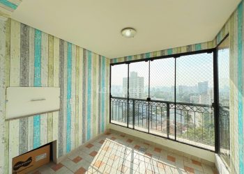 Apartamento à venda com 95m², 3 dormitórios, 1 suíte, 2 vagas no bairro Passo d'Areia em Porto Alegre