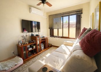 Apartamento à venda com 63m², 2 dormitórios, 2 vagas no bairro Santana em Porto Alegre