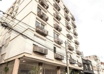 Apartamento à venda com 101m², 3 dormitórios, 1 suíte, 1 vaga no bairro Rio Branco em Porto Alegre