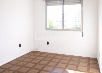 Apartamento à venda com 48m², 1 dormitório, 1 vaga no bairro Jardim Botânico em Porto Alegre