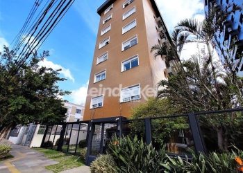 Apartamento à venda com 55m², 2 dormitórios, 1 vaga no bairro Santa Cecília em Porto Alegre