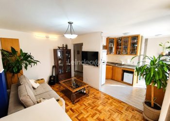 Apartamento à venda com 60m², 2 dormitórios, 1 vaga no bairro Petrópolis em Porto Alegre