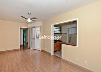 Apartamento à venda com 70m², 2 dormitórios no bairro Santana em Porto Alegre