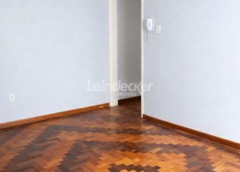 Apartamento à venda com 83m², 2 dormitórios no bairro Auxiliadora em Porto Alegre