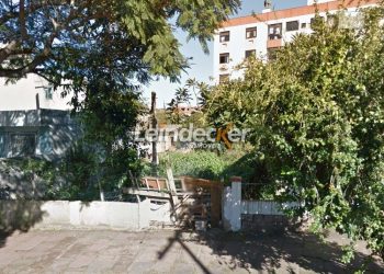 Terreno Comercial à venda com 356m² no bairro Medianeira em Porto Alegre